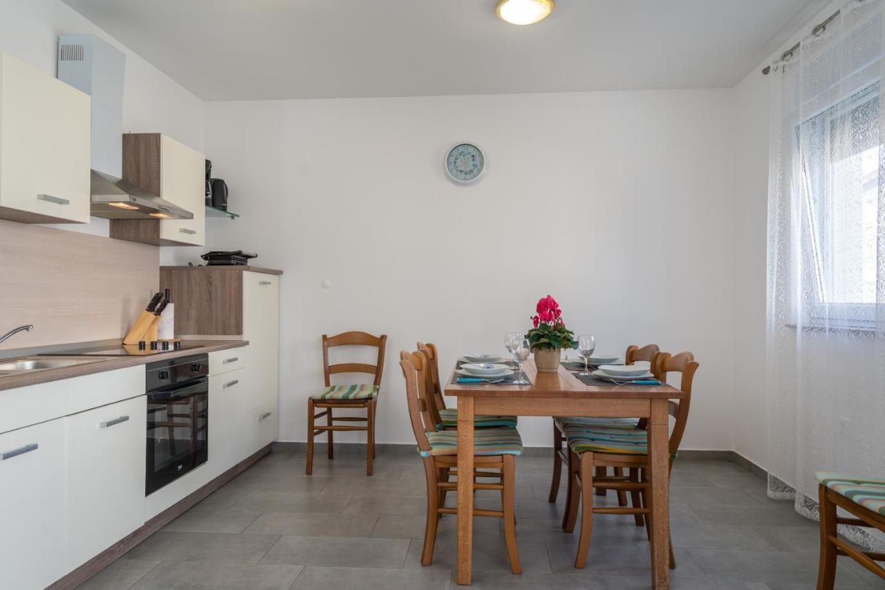 Apartments "Anna" Čižići Kültér fotó
