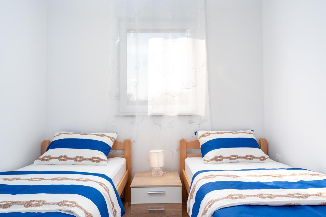 Apartments "Anna" Čižići Kültér fotó